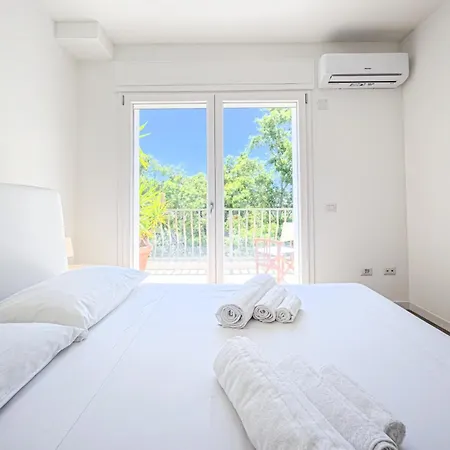 Appartement Flamingo Tra Il Parco E Il Mare 3 *